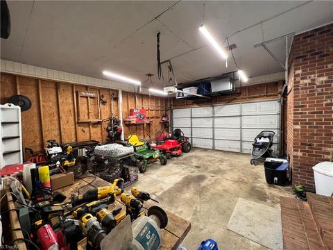 7331 Farmbrook Pl, Thomasville, NC 27360 photo 37