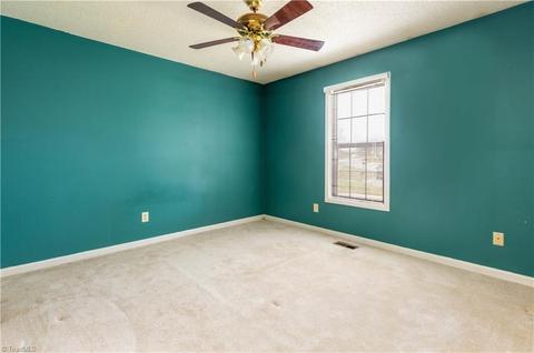 126 Ridge Creek Cir, Trinity, NC 27370 photo 11
