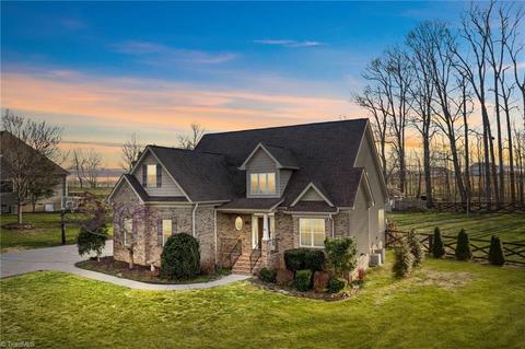 8438 Cripplegate Trce, Browns Summit, NC 27214 photo 1