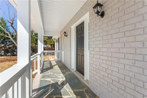 302 Sealy Dr, Trinity, NC 27370 photo 4