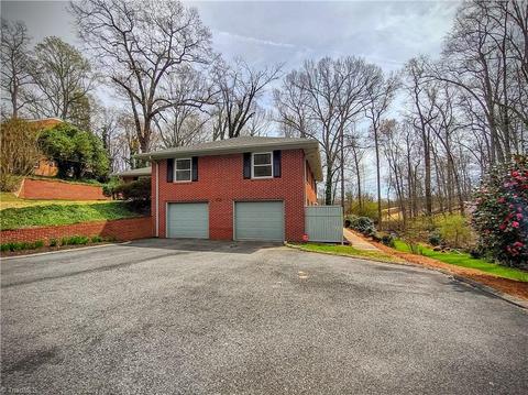528 E Stadium Dr, Eden, NC 27288 photo 3