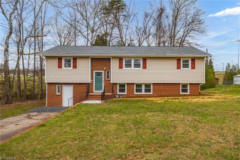 609 E Stadium Dr, Eden, NC 27288 photo 1
