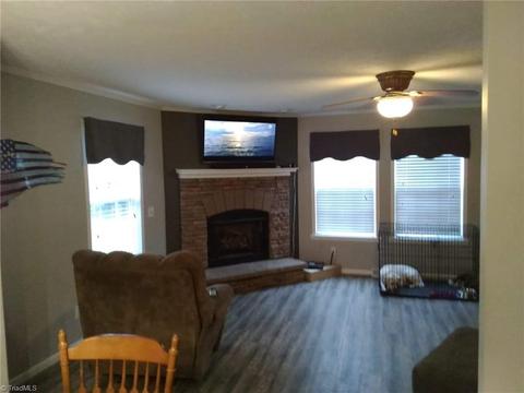 1015 Sechrist Loop, Pilot Mountain, NC 27041 photo 11