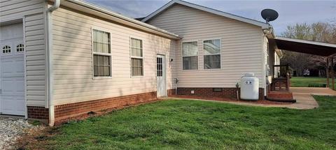 1015 Sechrist Loop, Pilot Mountain, NC 27041 photo 34