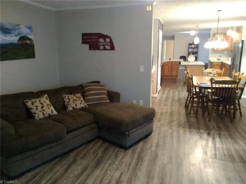 1015 Sechrist Loop, Pilot Mountain, NC 27041 photo 13
