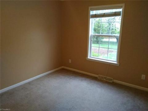 1015 Sechrist Loop, Pilot Mountain, NC 27041 photo 27