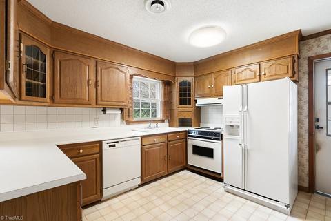 3511 Johnson St, High Point, NC 27265 photo 9