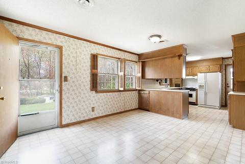 3511 Johnson St, High Point, NC 27265 photo 7