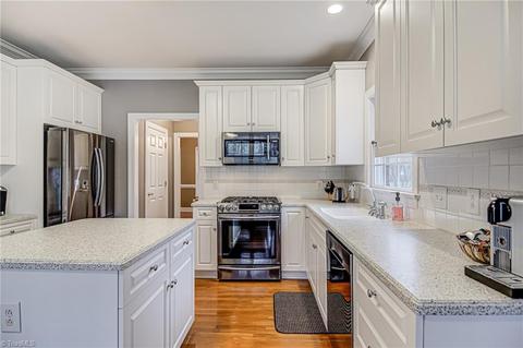 6810 Doublegate Dr, Clemmons, NC 27012 photo 9