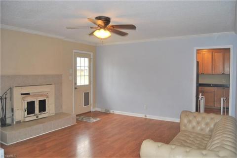 3928 Tanglebrook Rd, High Point, NC 27265 photo 10