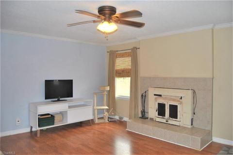 3928 Tanglebrook Rd, High Point, NC 27265 photo 9