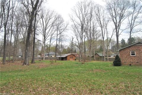 3928 Tanglebrook Rd, High Point, NC 27265 photo 21
