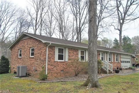 3928 Tanglebrook Rd, High Point, NC 27265 photo 17