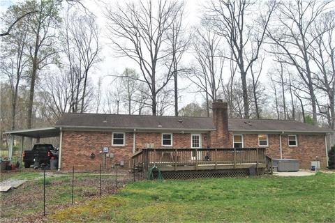 3928 Tanglebrook Rd, High Point, NC 27265 photo 27