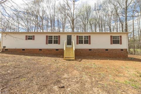 1609 Langley Loop Rd, Staley, NC 27355 photo 1