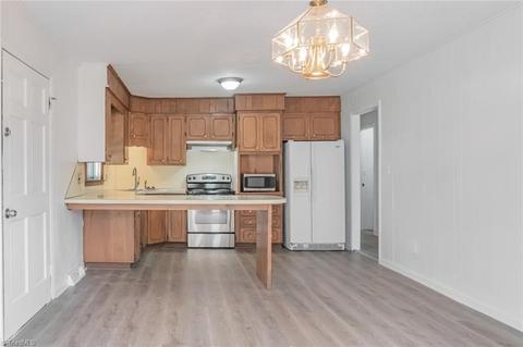 307 Mohawk Dr, High Point, NC 27262 photo 5