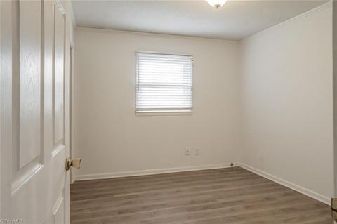 307 Mohawk Dr, High Point, NC 27262 photo 15