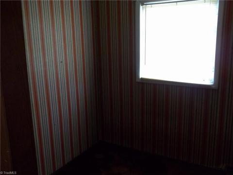 154 Shell Rd, Thomasville, NC 27360 photo 8