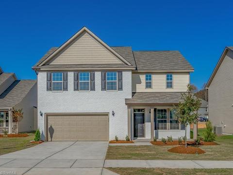 794 Heartpine Dr, Mebane, NC 27302
