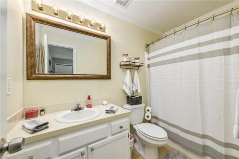 3050 Windchase Ct, High Point, NC 27265 photo 13