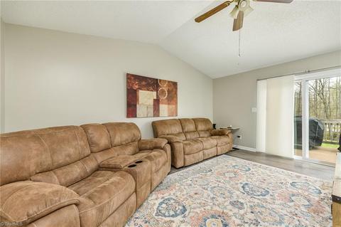 3050 Windchase Ct, High Point, NC 27265 photo 14