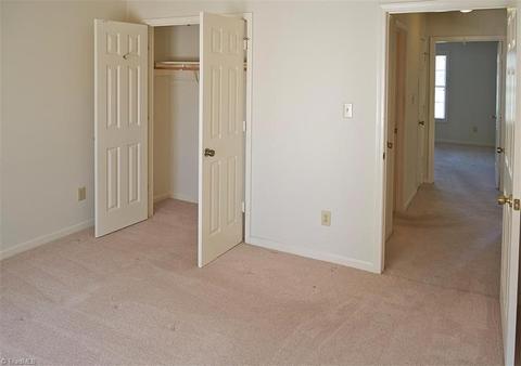 2930 Eagle Pointe Dr, High Point, NC 27265 photo 25