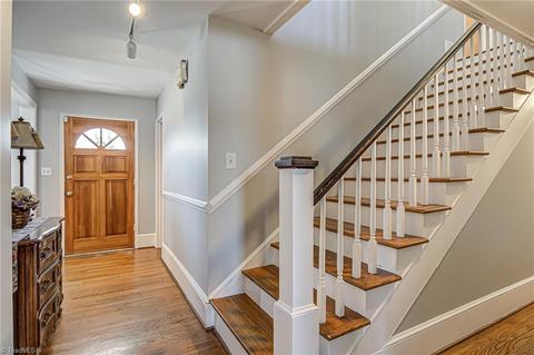 812 Carrick St, High Point, NC 27262 photo 5