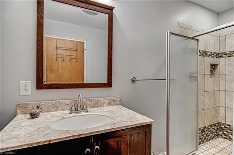 812 Carrick St, High Point, NC 27262 photo 22