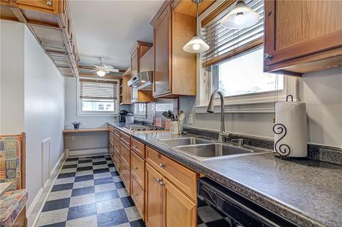 812 Carrick St, High Point, NC 27262 photo 18
