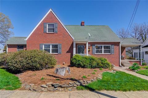 812 Carrick St, High Point, NC 27262 photo 3