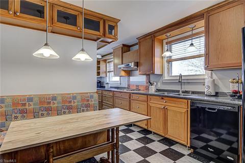 812 Carrick St, High Point, NC 27262 photo 16