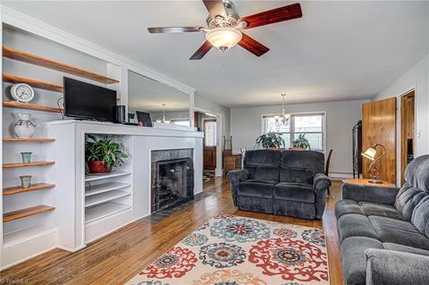 812 Carrick St, High Point, NC 27262 photo 9