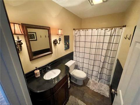 126 E Valley View Rd, Advance, NC 27006 photo 9