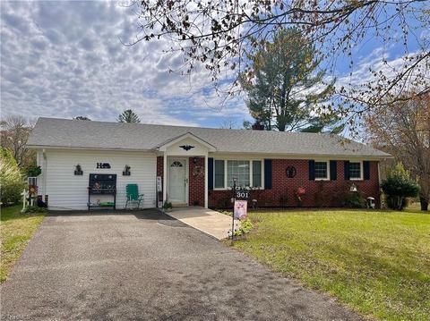 301 E Devon Dr, Mount Airy, NC 27030 photo 1