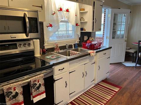 301 E Devon Dr, Mount Airy, NC 27030 photo 7