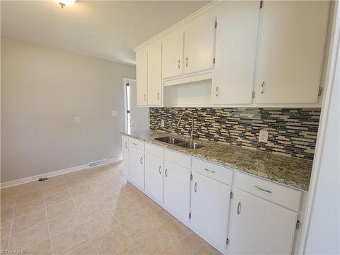 1234 Forest Rd, Eden, NC 27288 photo 5