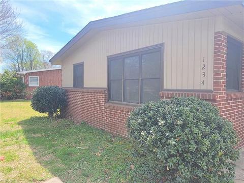 1234 Forest Rd, Eden, NC 27288 photo 2