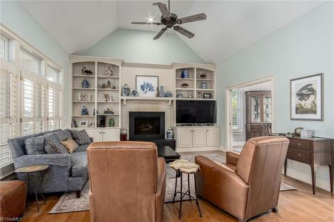 4115 Swansgate Ln, High Point, NC 27262 photo 3