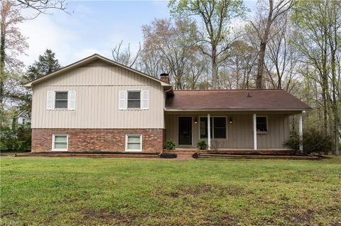 4002 Payne Rd, High Point, NC 27265 photo 1
