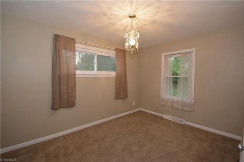 1617 Larkin St, High Point, NC 27262 photo 20