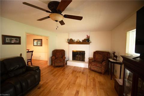 150 E Manor Ridge Rd, Elkin, NC 28621 photo 13