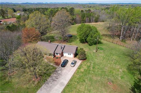 204 Williamsburg Rd, Olin, NC 28660 photo 25