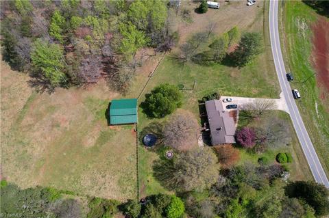 204 Williamsburg Rd, Olin, NC 28660 photo 21