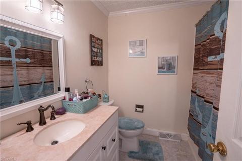 204 Williamsburg Rd, Olin, NC 28660 photo 7