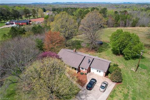 204 Williamsburg Rd, Olin, NC 28660 photo 24