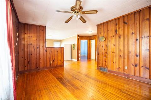 2816 Central Ave, High Point, NC 27260 photo 4