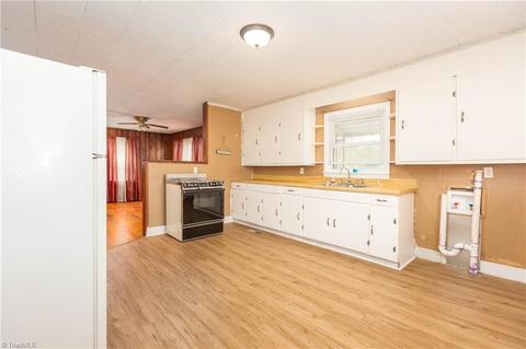2816 Central Ave, High Point, NC 27260 photo 8