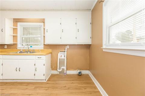 2816 Central Ave, High Point, NC 27260 photo 10
