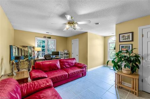 2902 Hackney Way, Jamestown, NC 27282 photo 33
