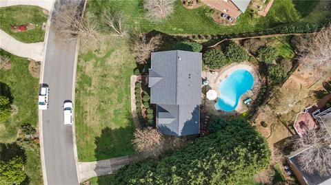 2902 Hackney Way, Jamestown, NC 27282 photo 3
